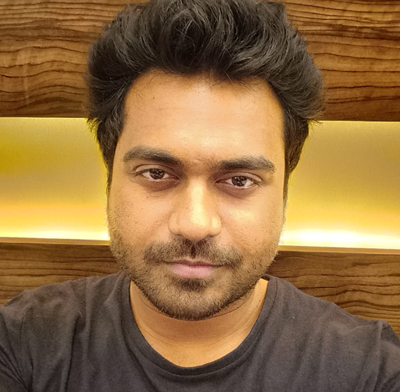 Picture of Aris Shaikh